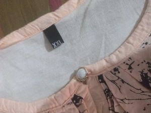 Stylish Sleeveless Pink Marble Print Top