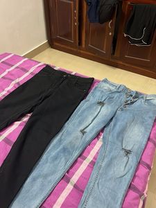 2 Pairs Women's Jeans
