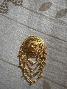 Ornate Gold Brooch for hair with Chain Dangles