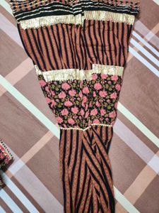 Beautiful Floral Print Kurta Set