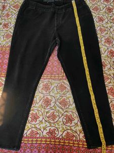 Comfortable Black Denim Jeans