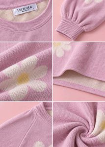 PINK DAISY PRINT CROPPED SWEATSHIRT