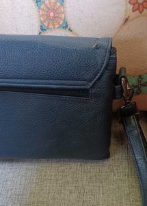 Chic Black Leather Crossbody Bag
