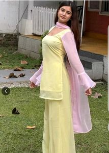 Elegant Yellow Kurta Set with Palazzo poo vibe
