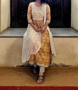 Kurta Set+free Slippers Size 36