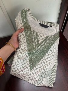 Beautiful Green &amp; Pink Kurta Set