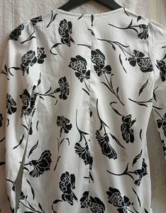 Women's White Floral Print Top