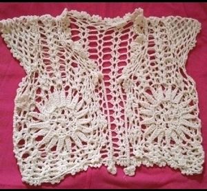 Cute White Neted Soft Woolen Short Shrug