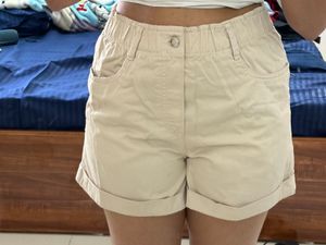 Casual Beige Shorts