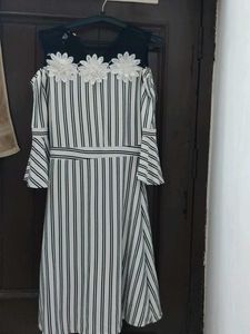Chic Striped Cold Shoulder Dress with Flower Detai