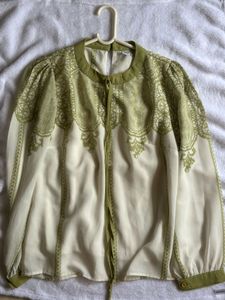 Elegant White &amp; Green Print Blouse