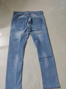 Men’s Blue Jeans – Good Condition