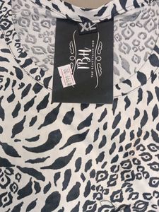 Stylish Animal Print Top