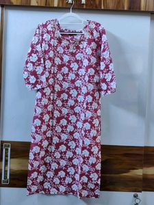 Red &amp; White Floral Kurta Set- 40 Size