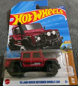 Hot Wheels '15 Land Rover Defender Mainline