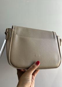 ‼️Price Drop Best Go To Sling Bag With Broad Belt