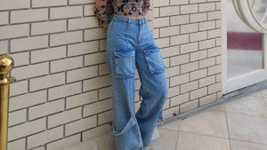Wide Leg Cargo Jeans