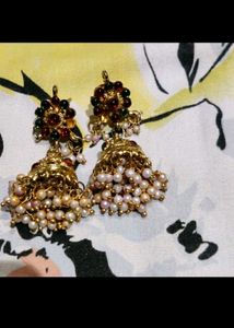 Exquisite Pearl and Gold Kundan Jewellery Set