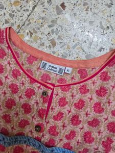 Chic Pink Floral Sleeveless Kurta