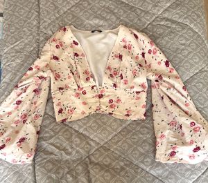 Chic Floral Wrap Top with Balloon Sleeves 🌸