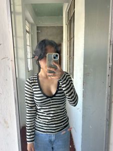 Striped Long Sleeve V-Neck Top