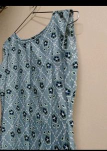 Chic Blue Floral Sleeveless Kurti