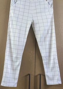 Women White Ankle Length Tights (New)