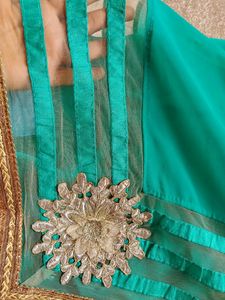 Discount Offernr"NET PATTERN"Saree With Blouse