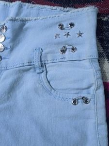 Light Wash High-Waisted Jeans