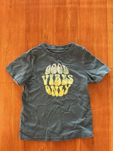 Good Vibes Only Graphic Tee