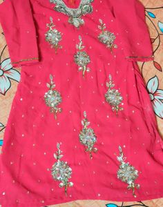 Elegant Pink Embroidered Kurta