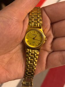 Elegant Gold Tone Women's Watch