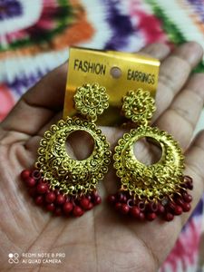 1+1 Traditional Ear Ring Combo In Golden &amp; Red Col