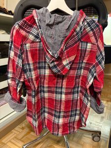 Ref Plaid Button-Up Hoodie Shirt