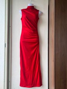 Red Ruched High-Neck Slit Maxi Dress(small)