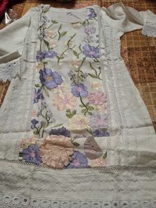 Embroidered Kurta with organza dupatta