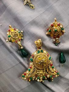 Traditional Indian Jewelry Set of 4