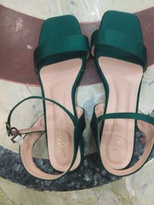 Comfortable Black Mary Jane Flats