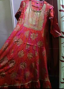 Beautiful Red &amp; Gold Kurta