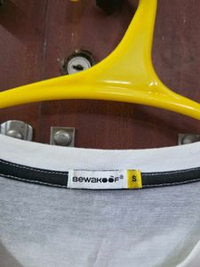 Bewakoof Mickey Mouse Graphic Print Crop T-Shirt