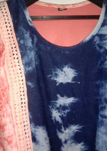 Stylish Tie-Dye Tunic Top with Lace Trim