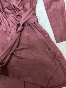 Elegant Wrap Dress - Perfect for Any Occasion