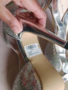 TOTE'S GALLORE Stylish Silver Heel(39)