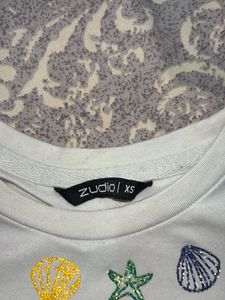 White T-Shirt with Shell Embroidery