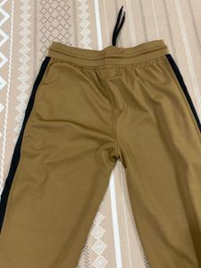 Trendy Trousers
