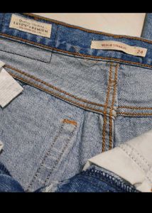 80's inspired, high rise Levi's 501 blue Denim