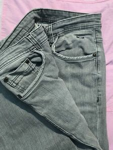 V Dot Slim Fit Jeans