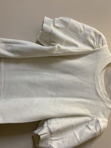 Cream Puff Sleeve Sweatshirt