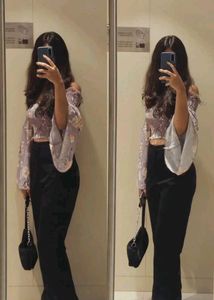 Chic Floral Off-Shoulder Bell Sleeve Top