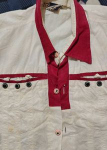 Sleeveless White &amp; Red Casual Shirt